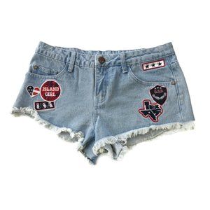 NWOT Cotton On Light Blue Denim Frayed Mid Rise Shorts Size 4 Patches